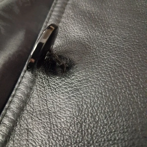 East 5th Womens Sz Large Black Genuine Leather Jacket 90s Classic Button Front - Picture 10 of 12